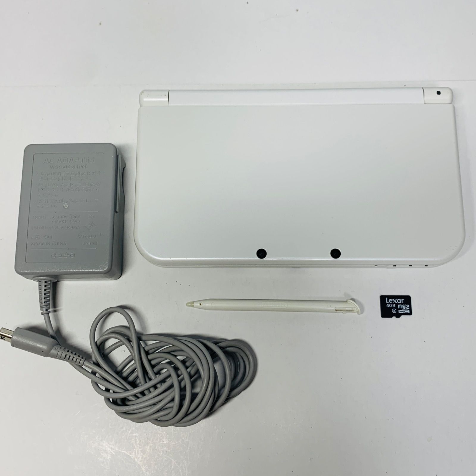 【043】 NEWニンテンドー3DS LL パールホワイト