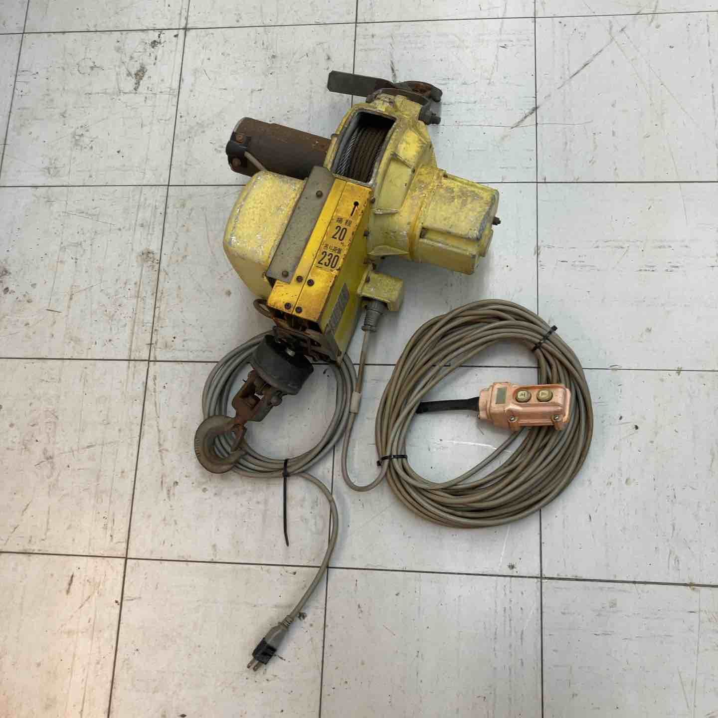 ◇トーヨーコーケン(TKK) 電動ウインチ(ワイヤー) ベビーホイスト BH-820【鴻巣店】