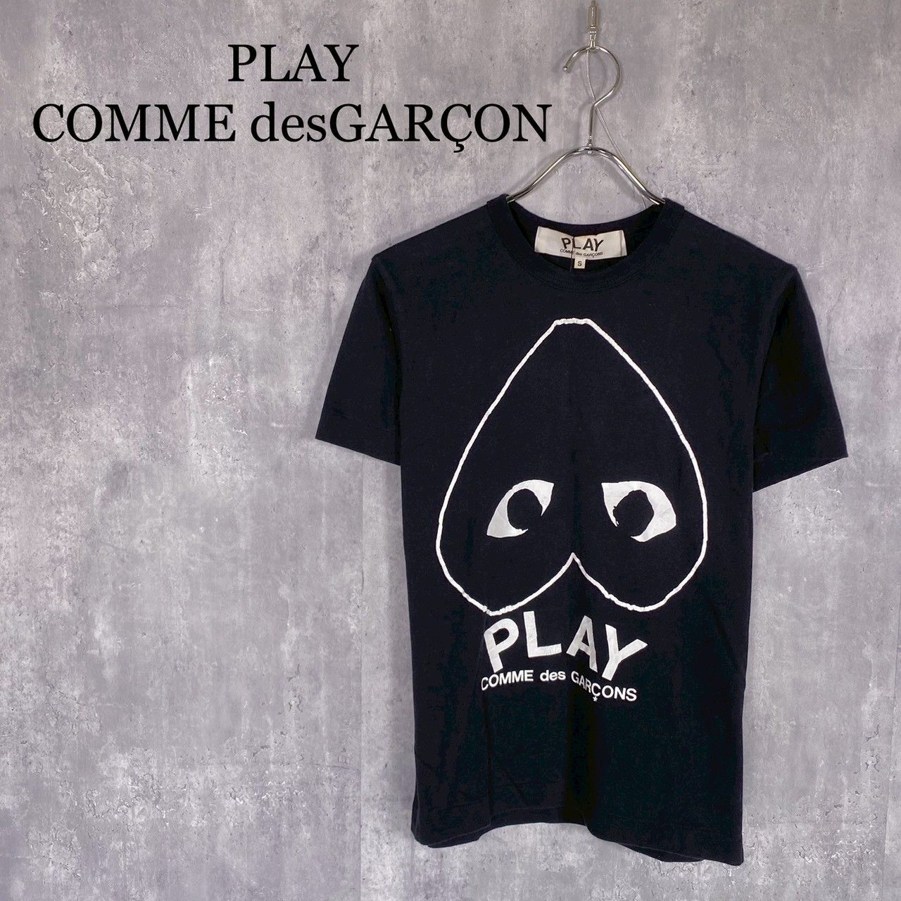 『PLAY COMME des GARÇON』プレイコムデギャルソン (S) ラインハートプリントTシャツ レディース