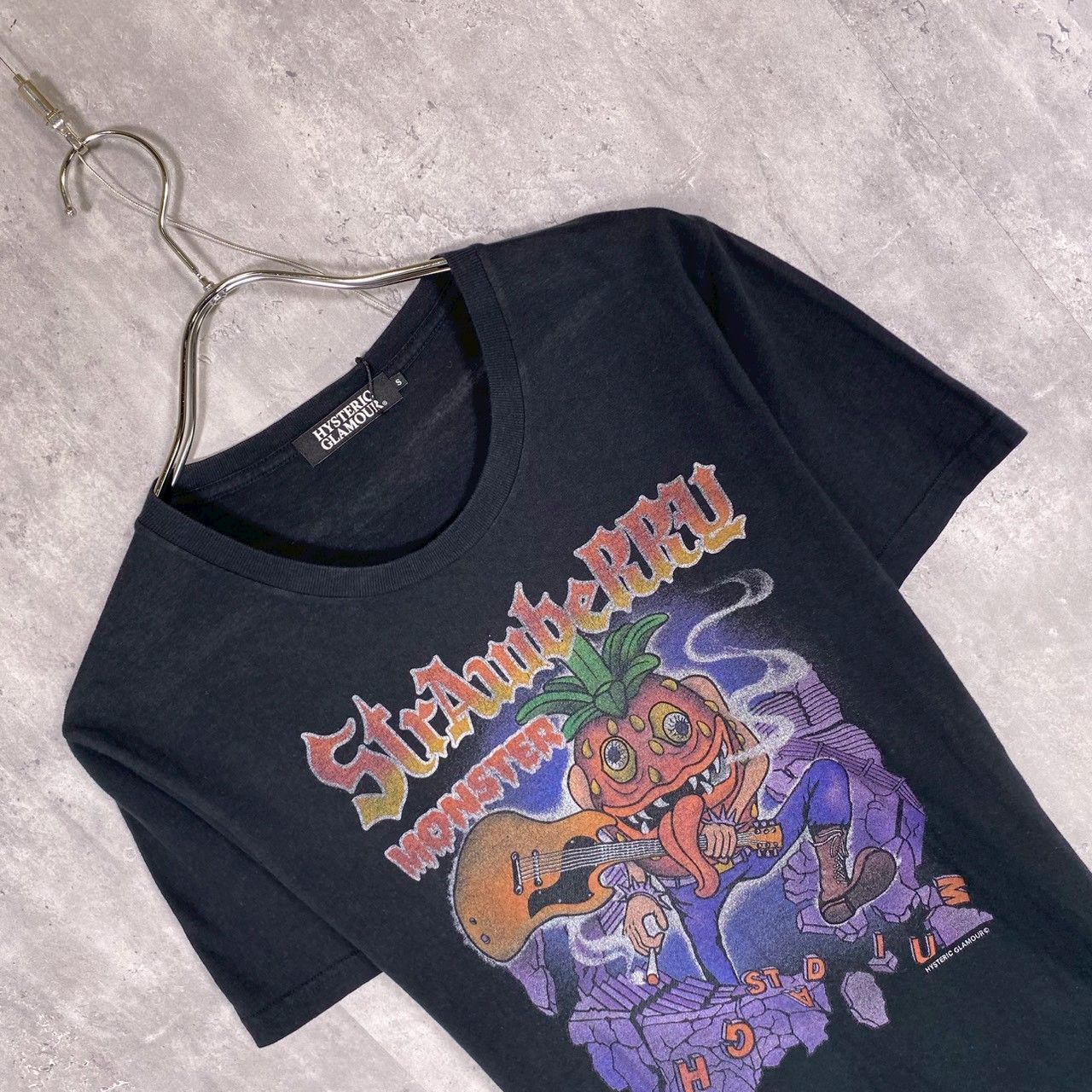 『HYSTERIC GLAMOUR』ヒステリックグラマー (S) ストロベリーモンスター Tシャツ カットソー 『HYSTERIC GLAMOUR』ヒステリックグラマー (S) ストロベリーモンスター Tシャツ カットソー