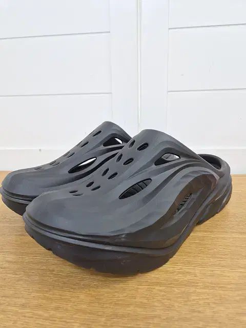 HOKA ホカ リカバリー ミュール サイズ M10