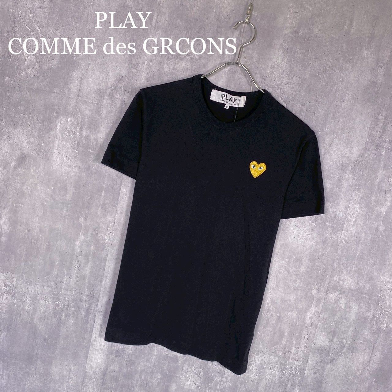 『PLAY COMME des GARÇON』プレイコムデギャルソン (S) ワンポイント刺繍 Tシャツ レディース