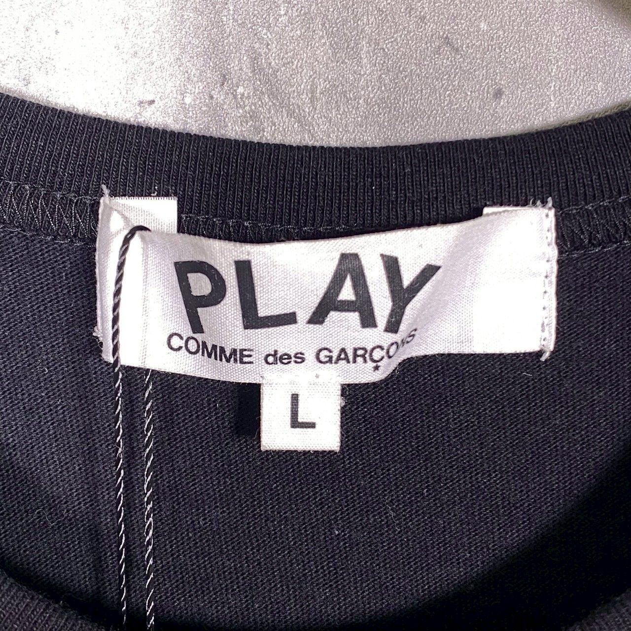 『PLAY COMME des GARÇON』プレイコムデギャルソン (L) ワンポイント刺繍 Tシャツ レディース