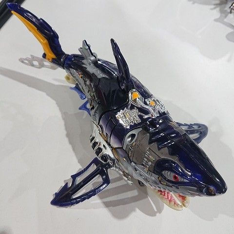 Trans Formers トランスフォーマー カーロボット ゲルシャーク