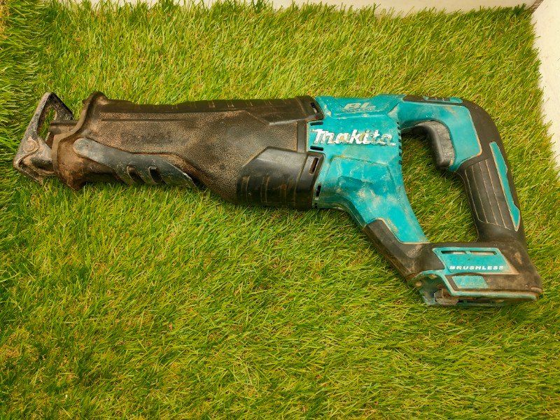 ☆マキタMakita JR187DZ(JR187D) 本体のみ 充電式レシプロソー 動作 