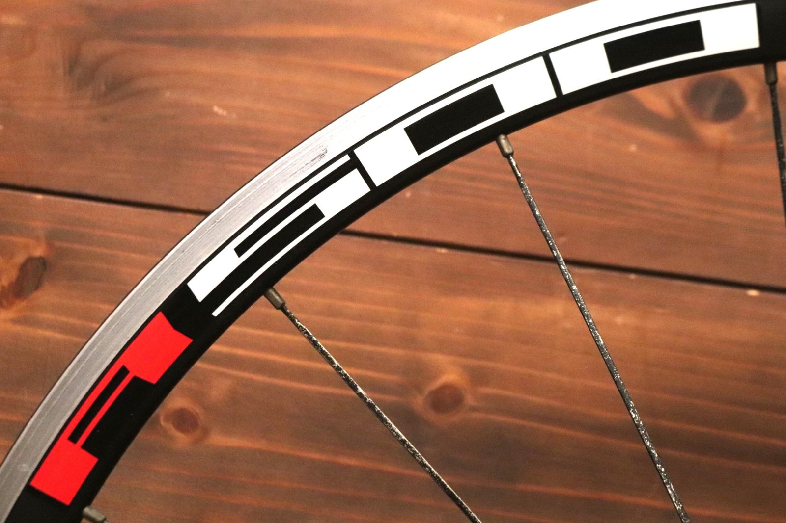 シマノ SHIMANO WH-R501 アルミ クリンチャー ホイールセット シマノ