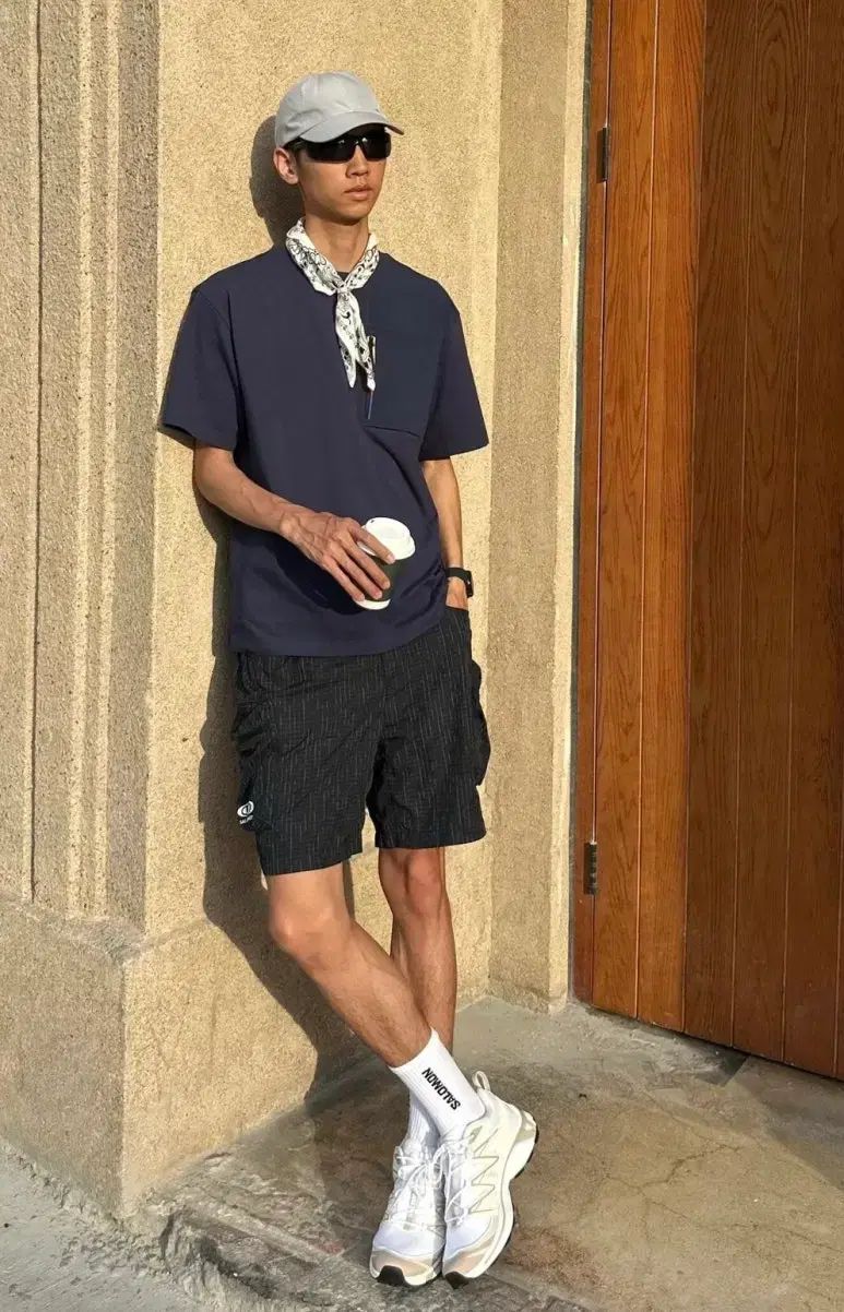 SALOMON ショーツ