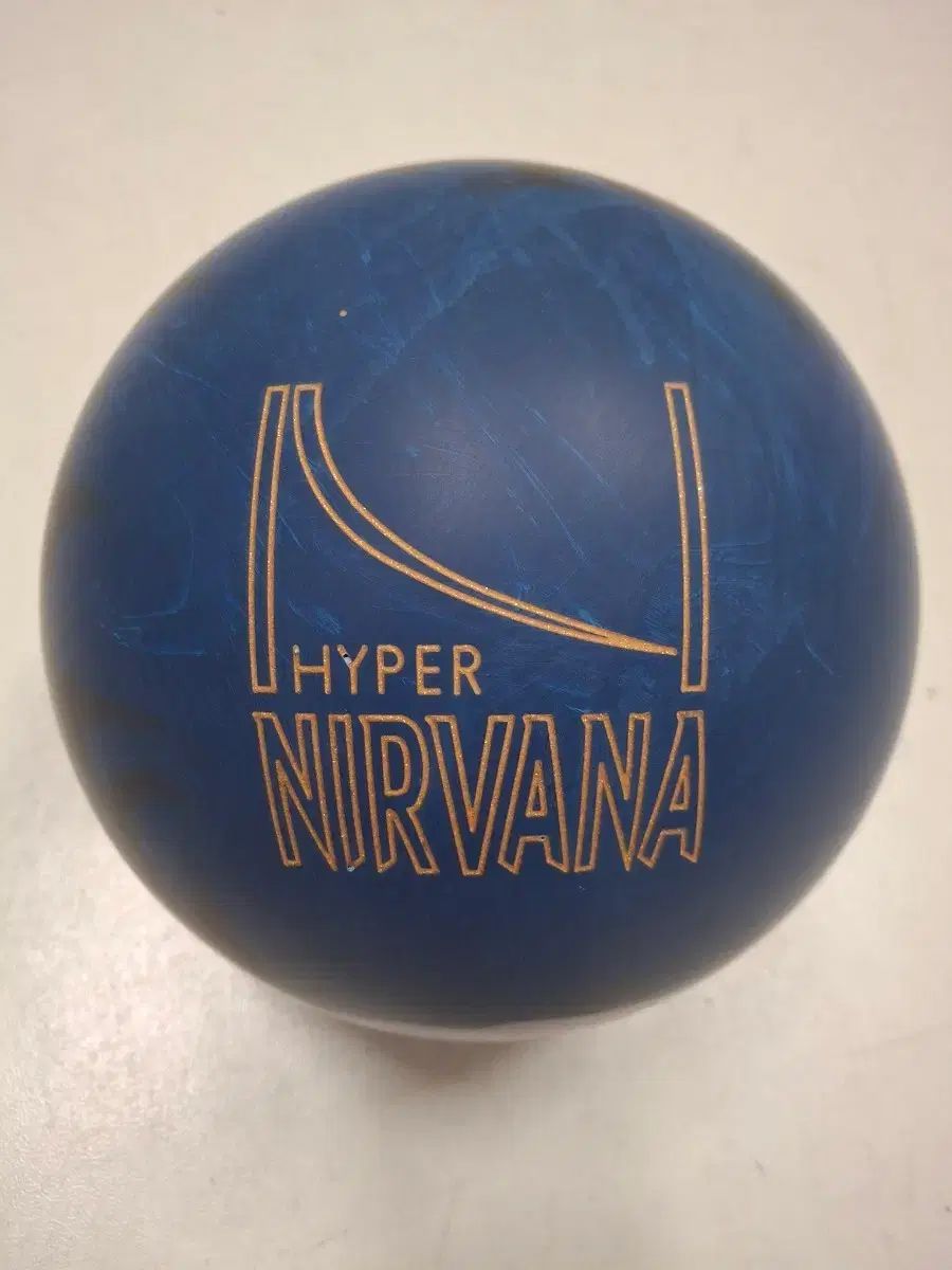 中古ボーリングボール-BRUNSWICK（ブランズウィック） ハイパーNIRVANA-フックボール- 15 パウンド-トゥーPing 即時 使用