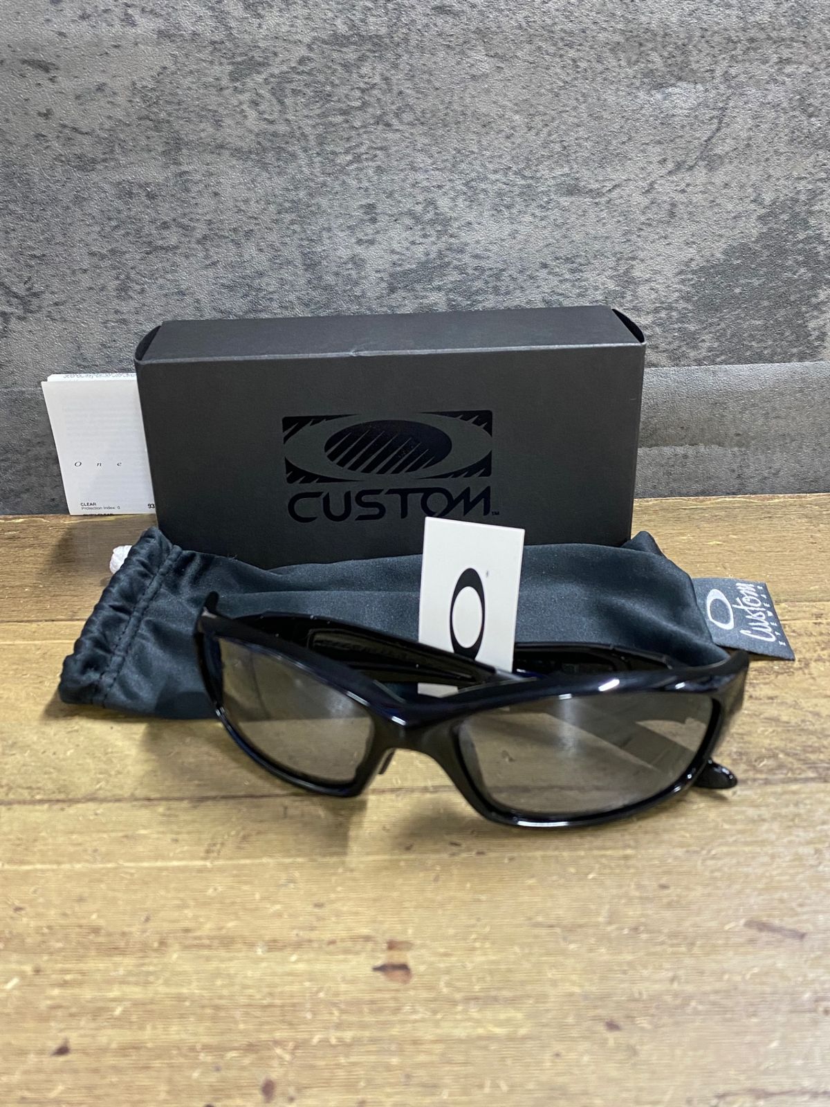 JV607 オークリー OAKLEY STRAIGHT サングラス アイウェア 黒