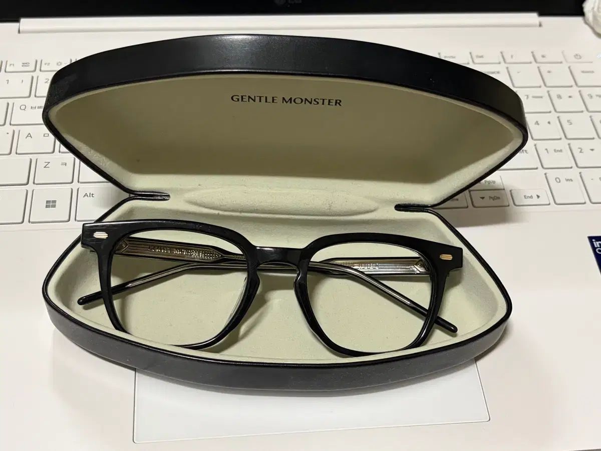 GENTLE MONSTER(ジェントルモンスター) クボ 01 出品