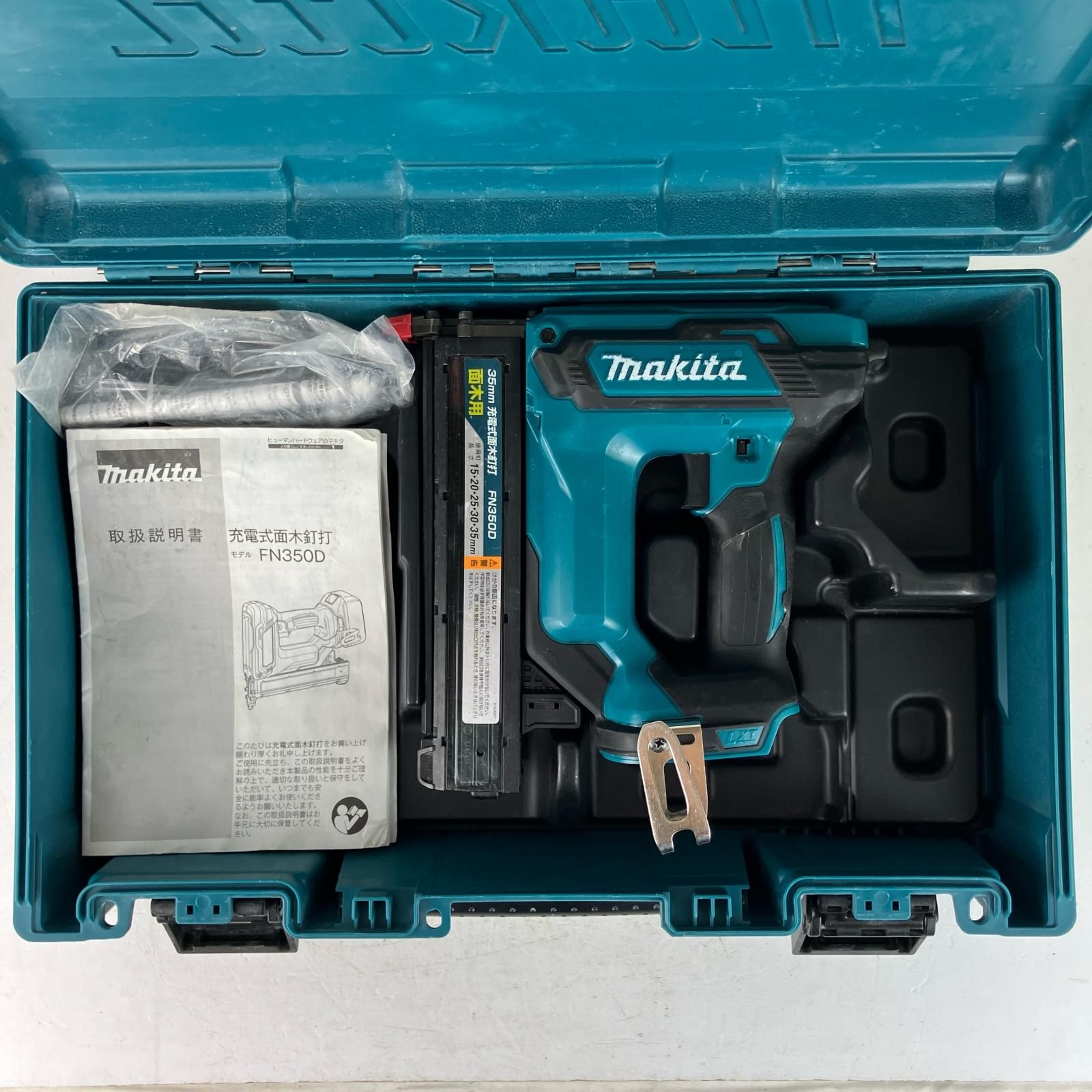 MAKITA マキタ 18v 35mm 充電式面木釘打 ケース付 ※バッテリー、充電器無し FN350D ブルー