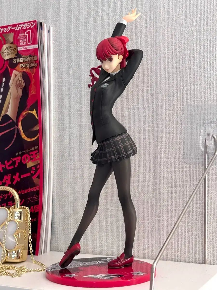 ペルソナ5 ヨシザワ・カスミ フィギュア 1/7スケール