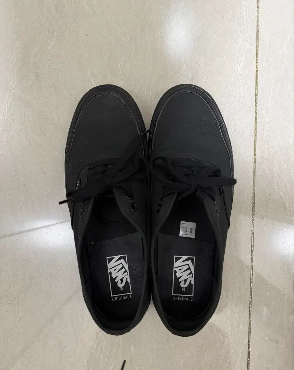 VANS ボルト オールブラック オールブラック 275
