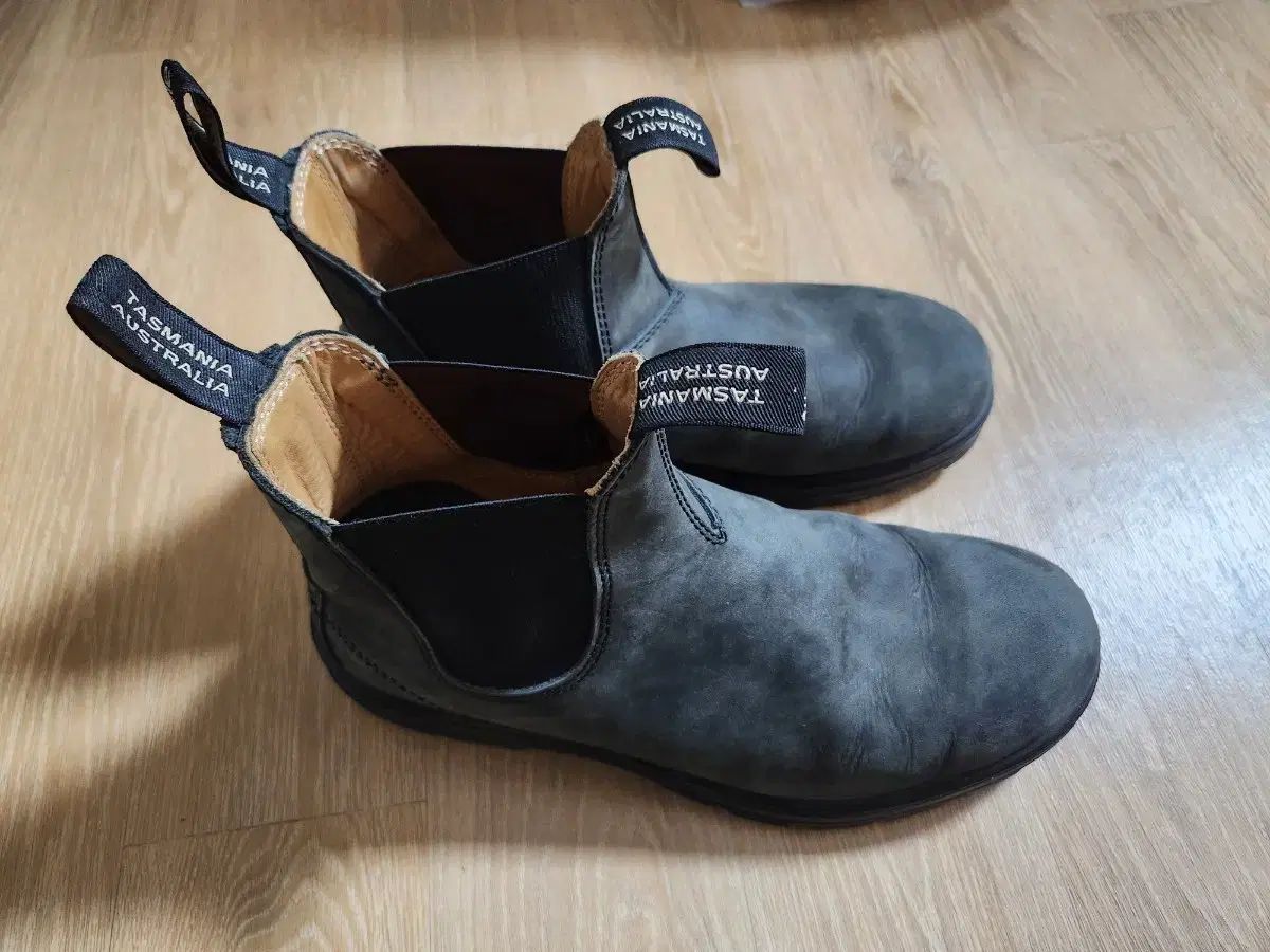 Blundstone(ブランドストーン) 587 ラスティック ブラック 275 出品