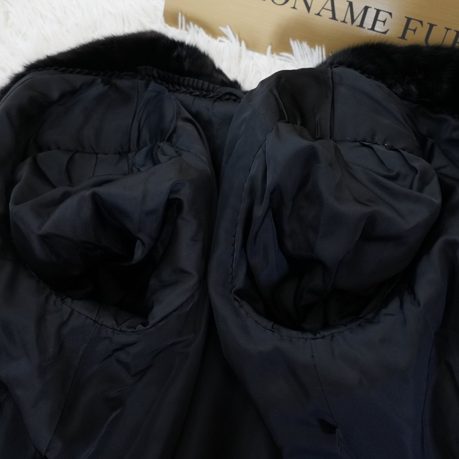 サガミンク リアルファー コート 本毛皮 Black Mink Coat - SAGA MINK 