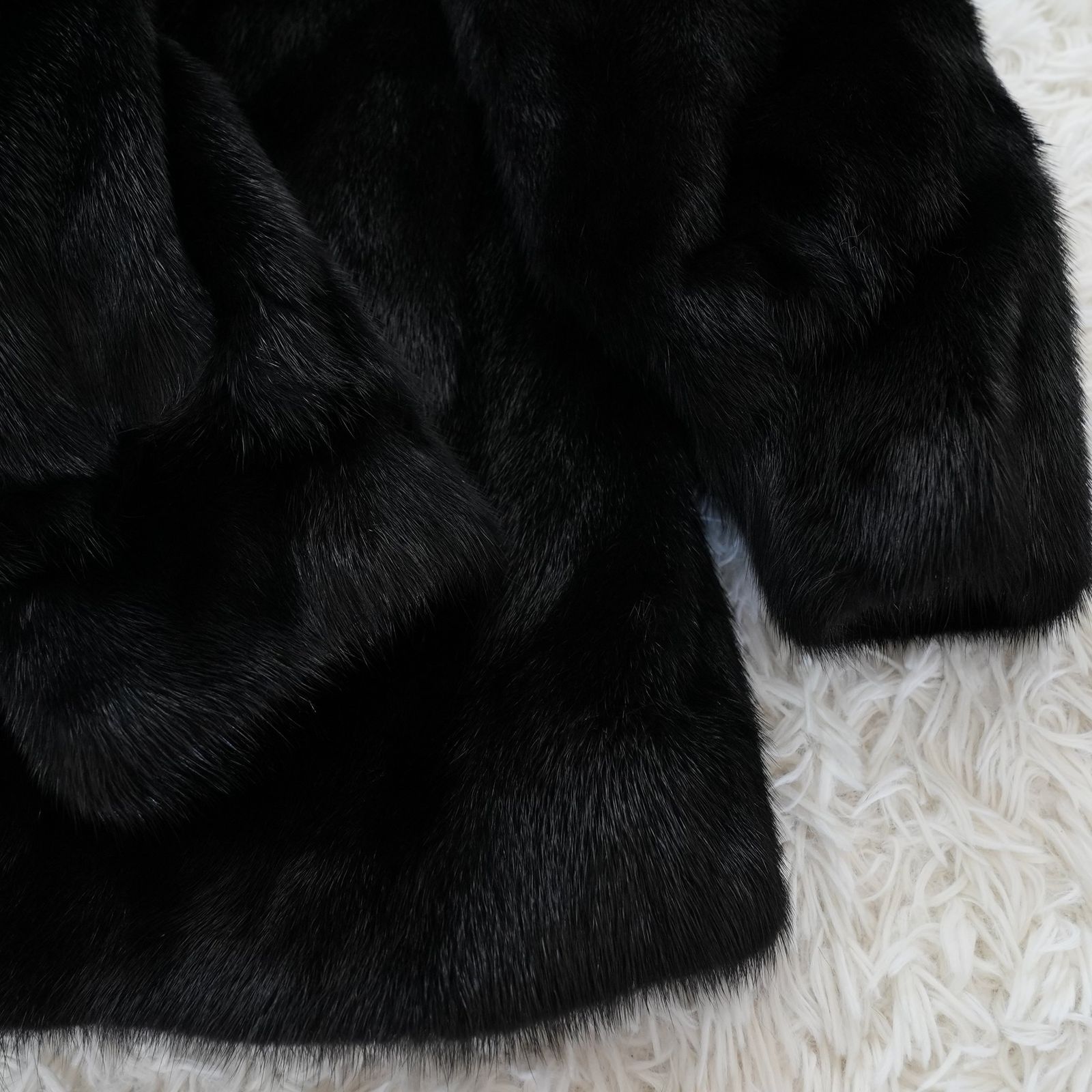 サガミンク リアルファー コート 本毛皮 Black Mink Coat - SAGA MINK 