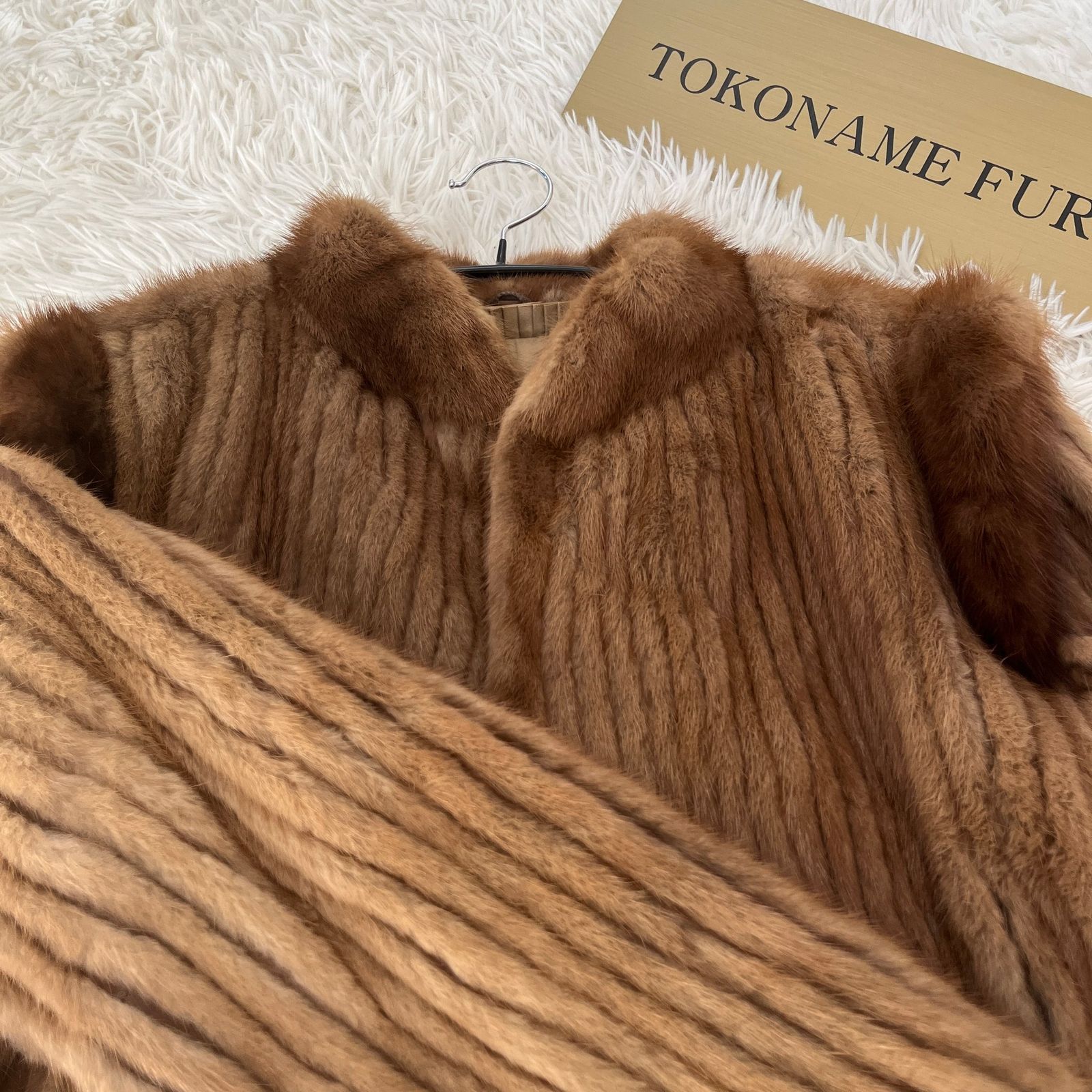 サガミンクリアルファー コート 本毛皮 水貂 Demi Buff Mink Jacket