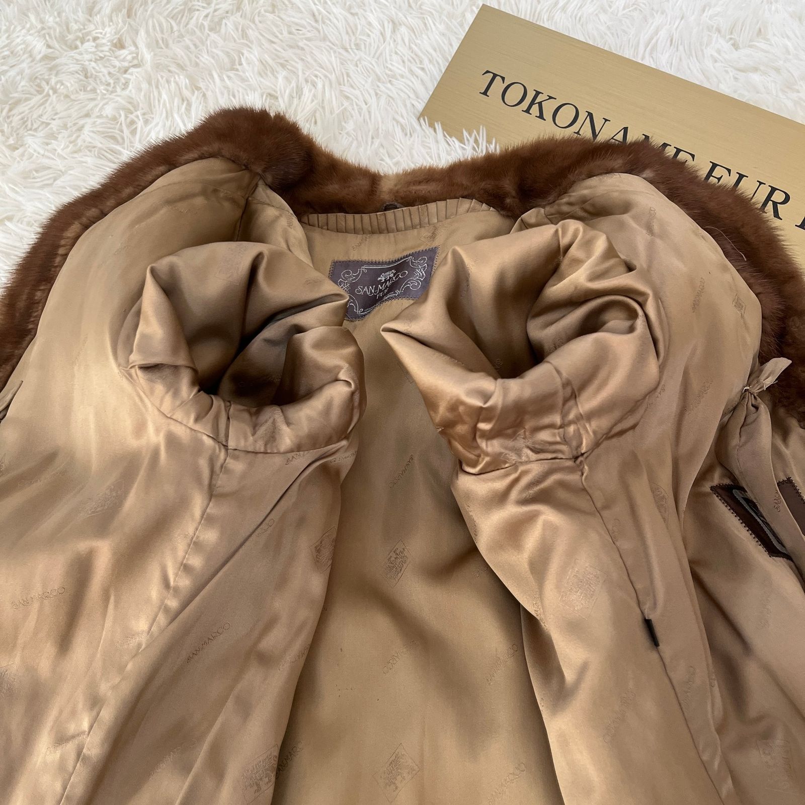 サガミンクリアルファー コート 本毛皮 水貂 Demi Buff Mink Jacket
