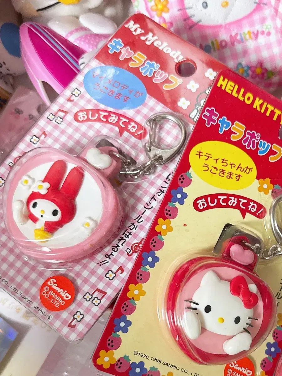 クラシック 赤麻 マイメロディ hello kitty(ハローキティ) スナップ キーホルダー 日本
