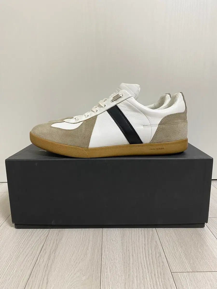 Dior HOMME B01 スニーカー 141,031円