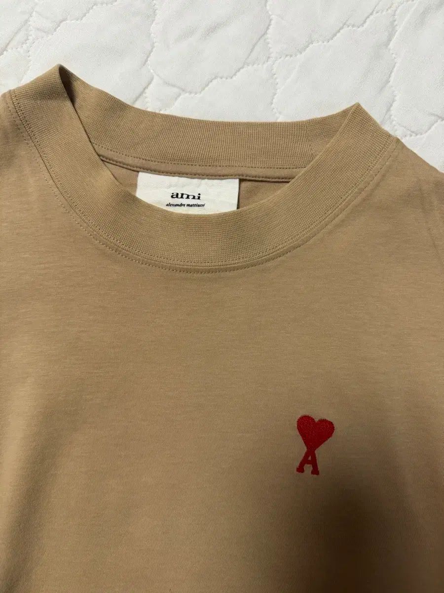 Ami 半袖Tシャツ