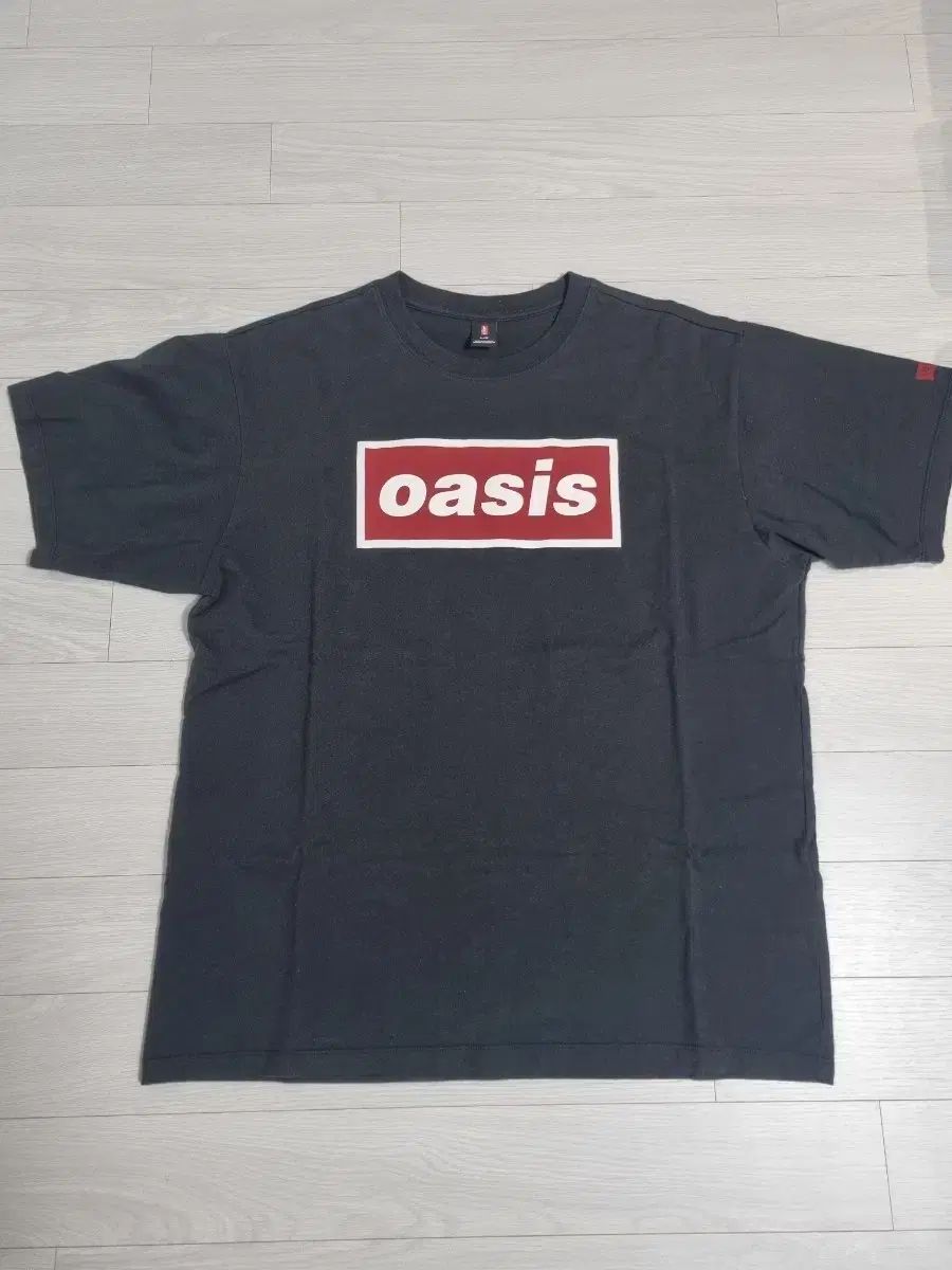 リーバイス オアジス 半袖 Tシャツ ブラック L