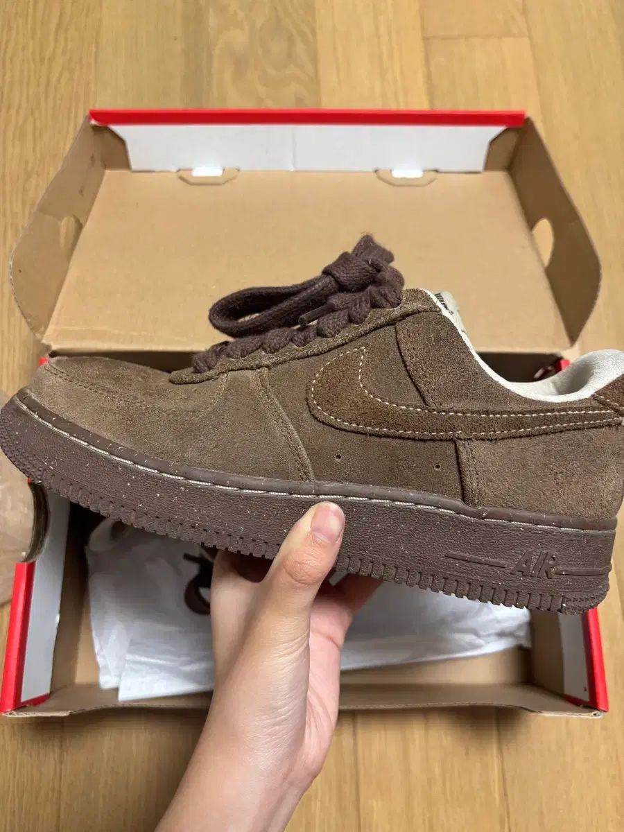 ナイキ エアフォース 1 スウェード ブラウン カカオフォース 出品