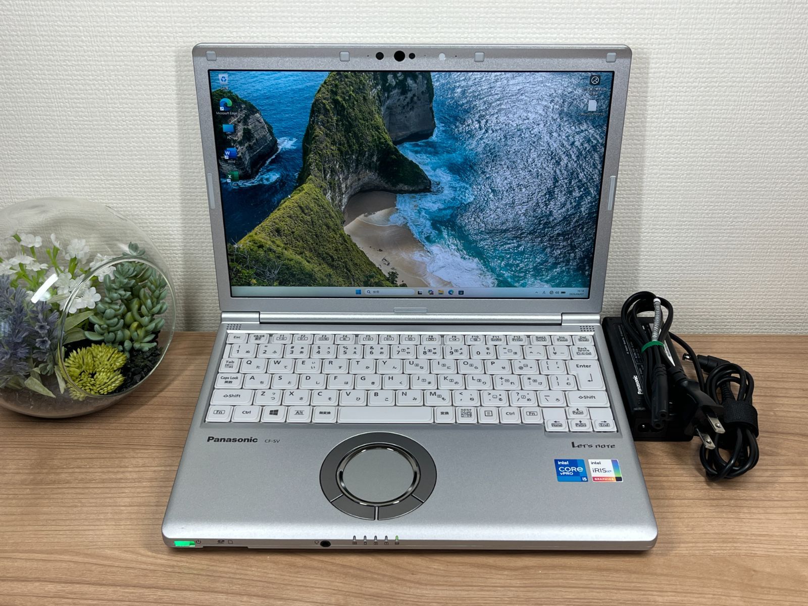 美品＞03164 軽量 Panasonic レッツノート CF-SV1 NVMe 16GB/256 第11世代　Office2024 ノートPC