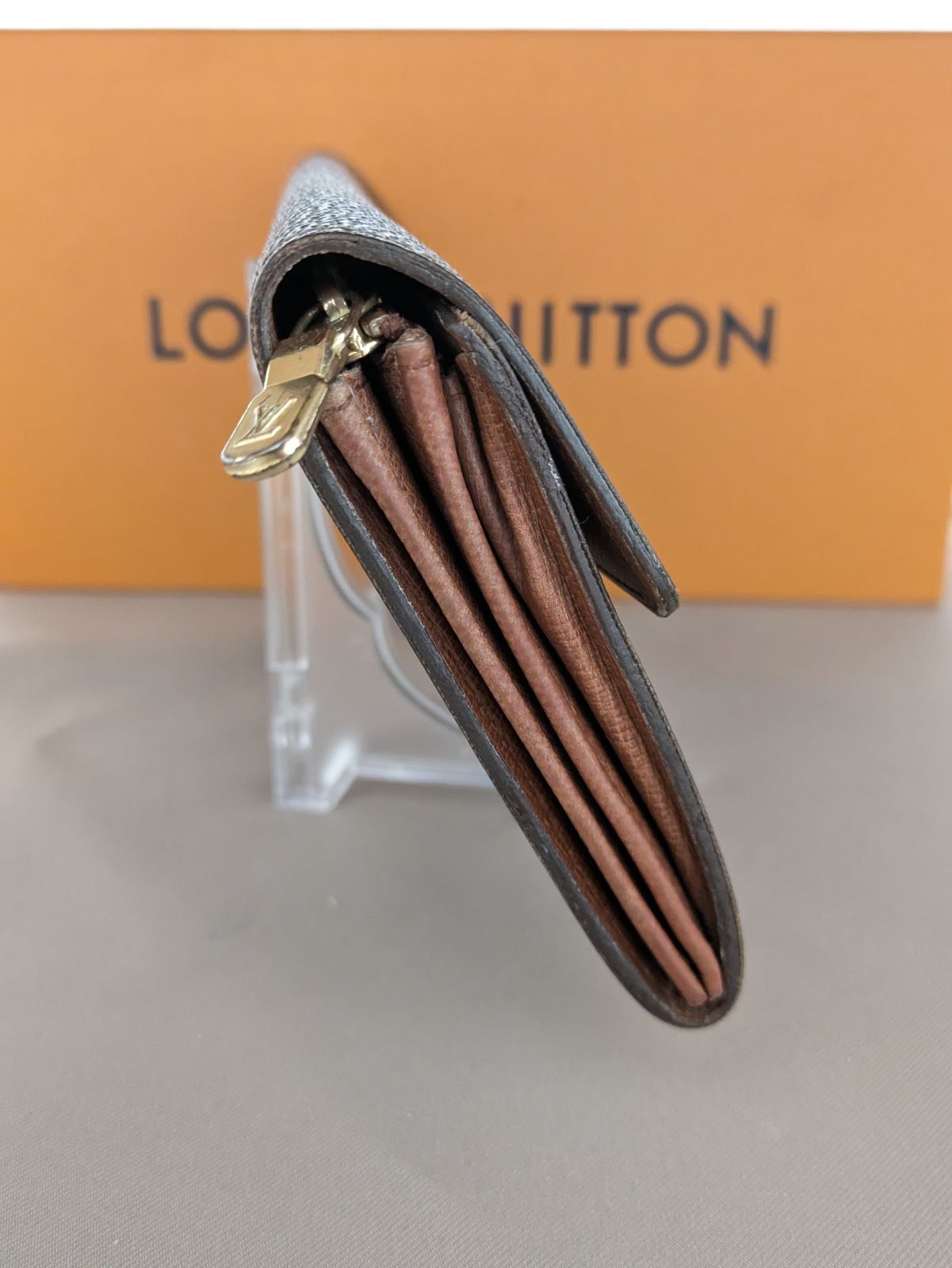 ルイヴィトン LOUIS VUITTON　二つ折り財布　モノグラム　長財布　ヴィンテージ