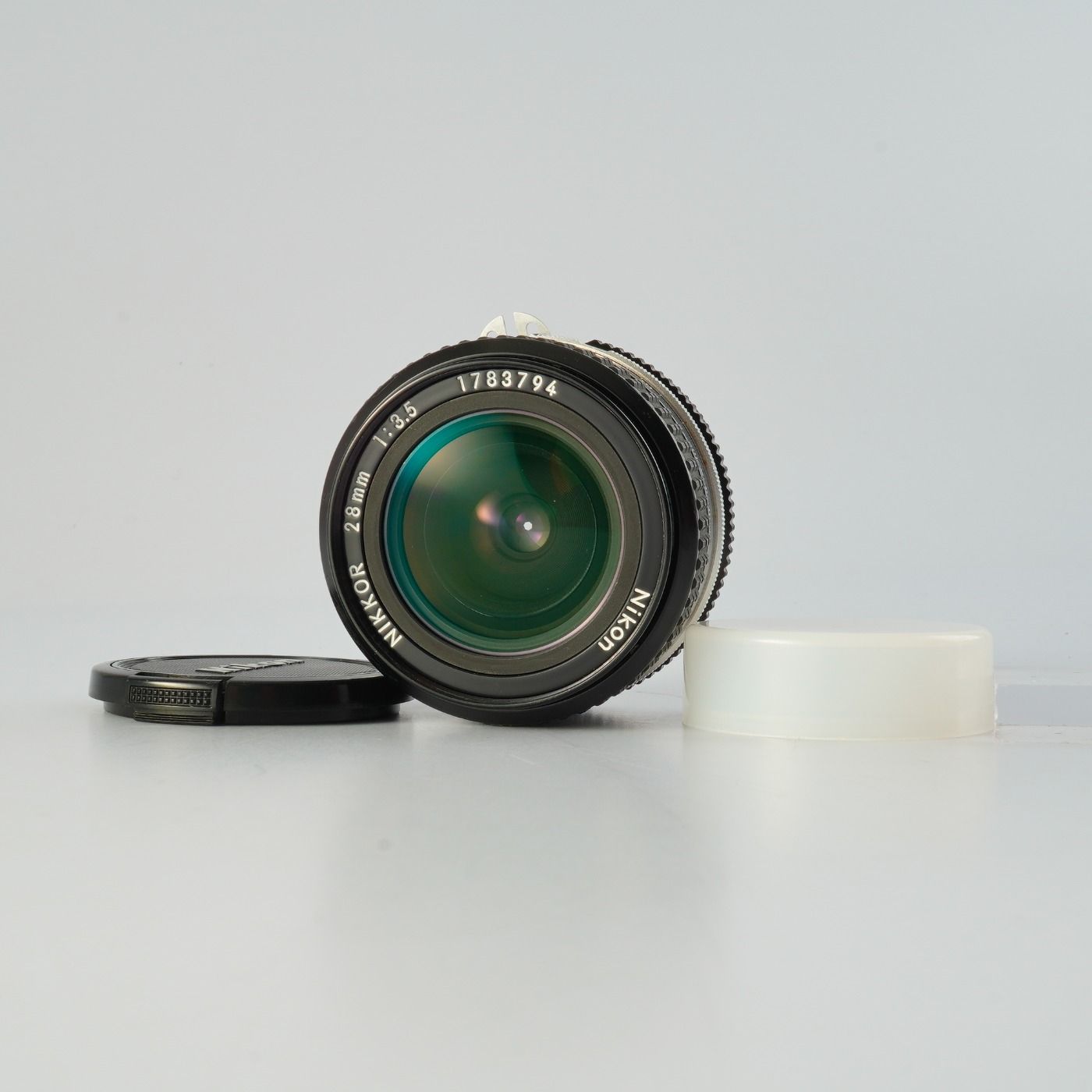 Nikon ニコン Ai Nikkor 28mm F/3.5 単焦点レンズ