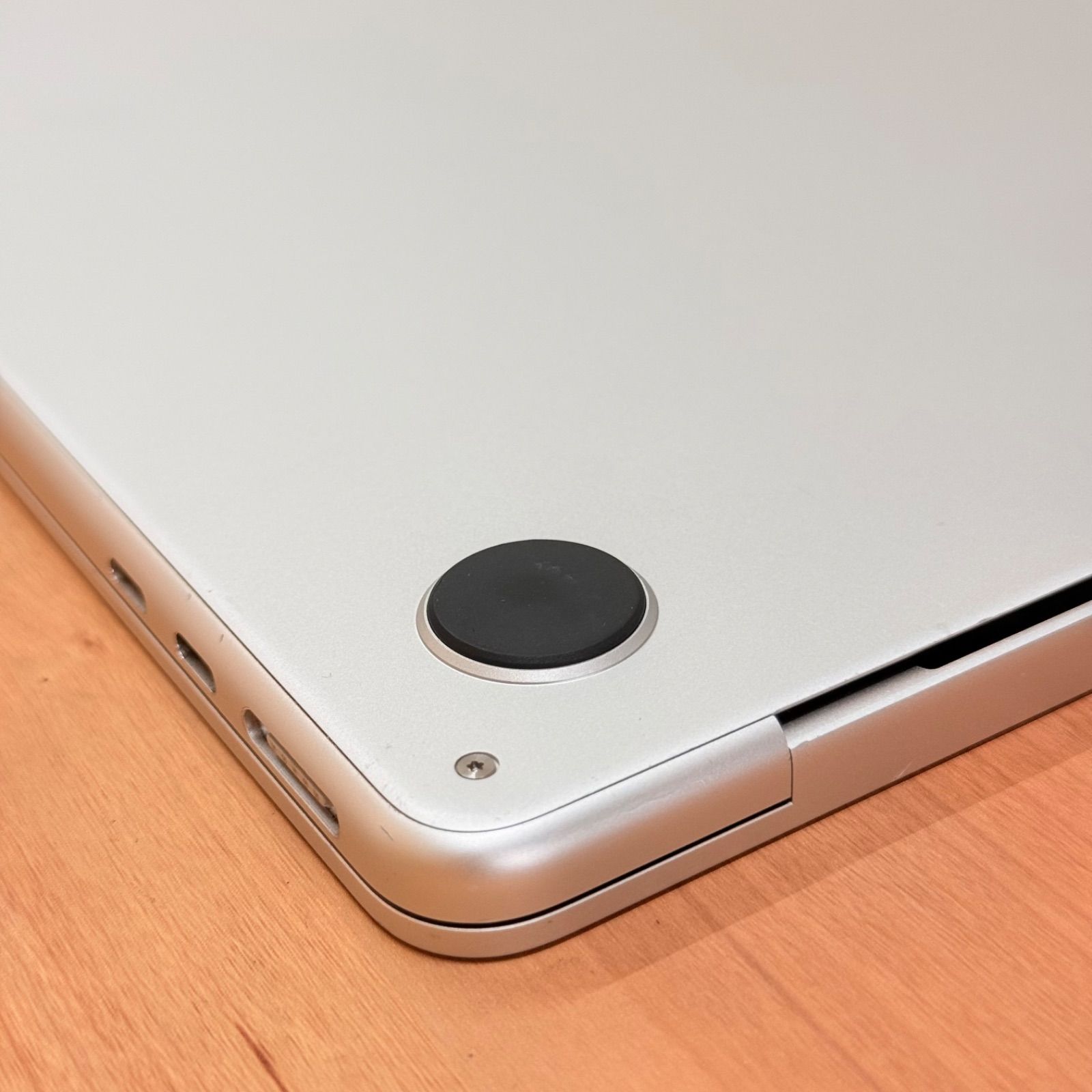 動作確認済】MacBook Air M2 16GB/512GB 動画編集可 - メルカリ