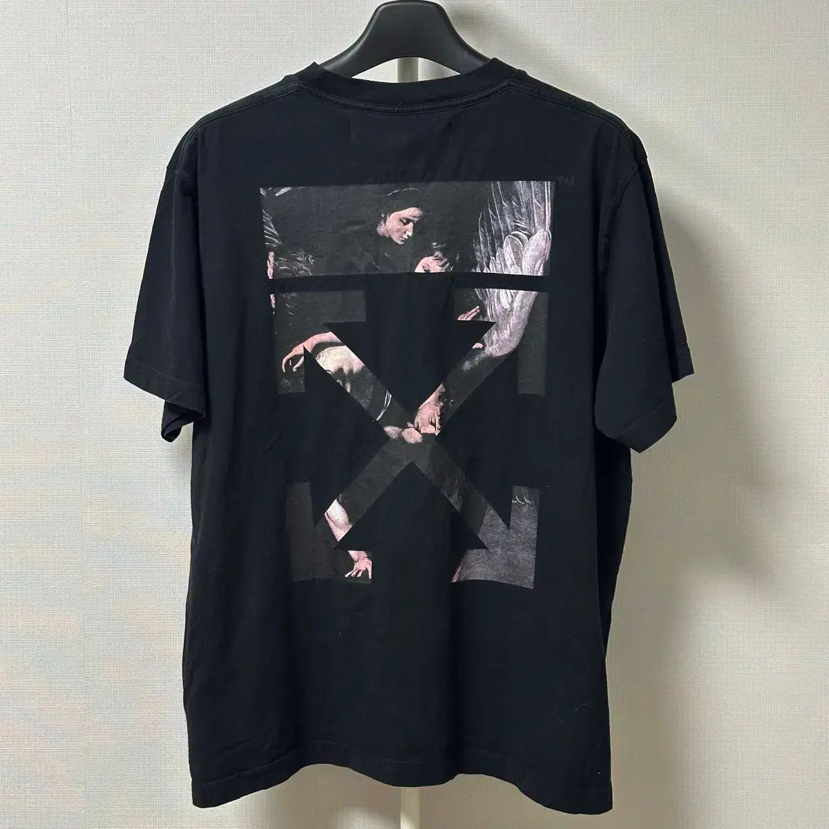 オーバーサイズ S オフホワイト カラヴァッジオ アロー 半袖 Tシャツ ブラック