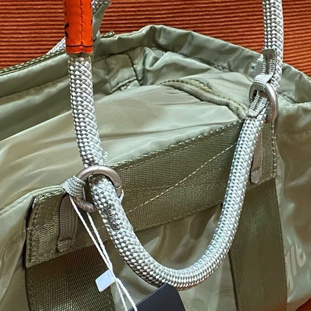 TopologieトポロジーSummit Duffle Small サミット ダッフル ジッパー