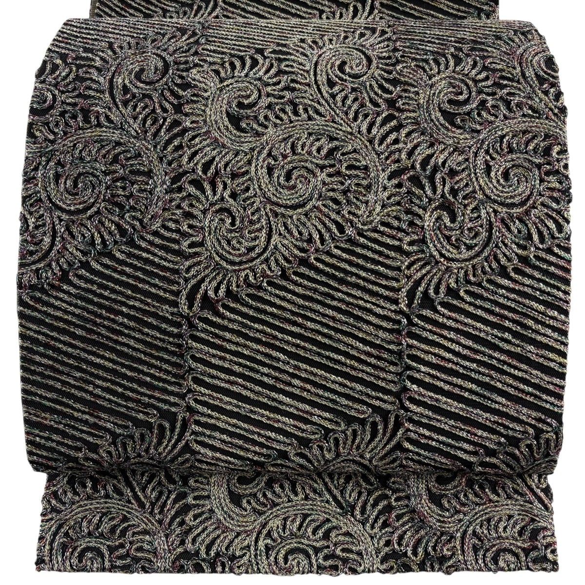 【美品】 袋帯 名品 無月 落款 唐草 斜縞 金糸 黒 全通 正絹 【中古】