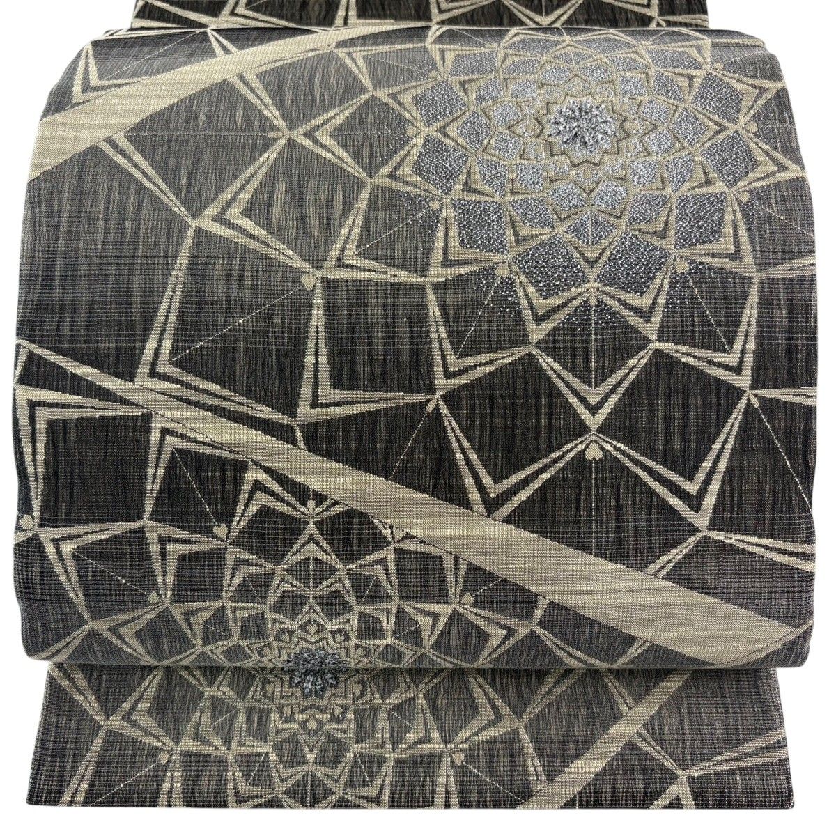 【美品】 袋帯 名品 やまと 華文 幾何学模様 箔 黒灰 六通 正絹 【中古】