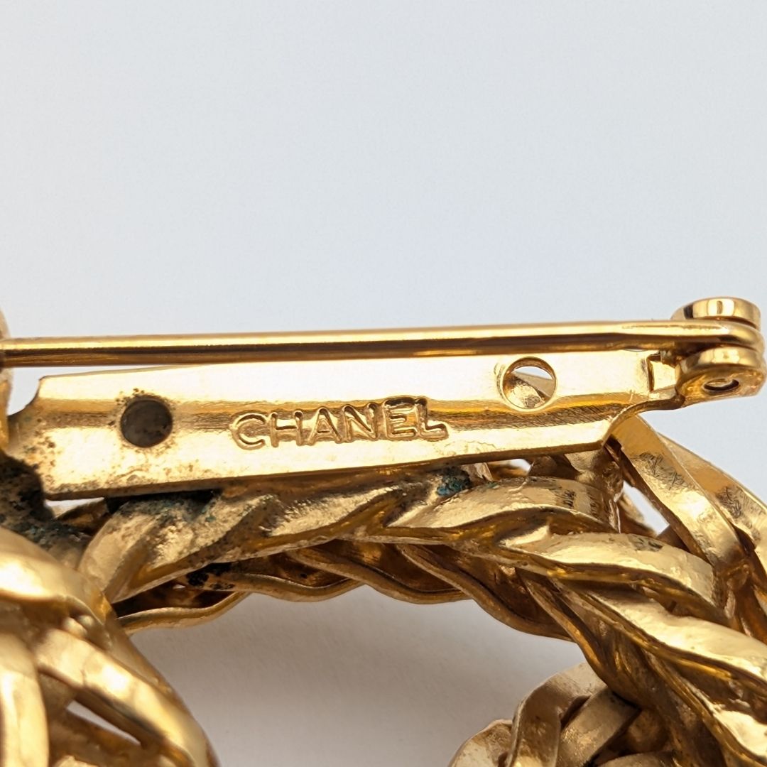 【極美品】シャネル ブローチ ココマーク ゴールド金具 1109 ヴィンテージ 極美品 シャネル ブローチ ココマーク ゴールド リング 3連 初期