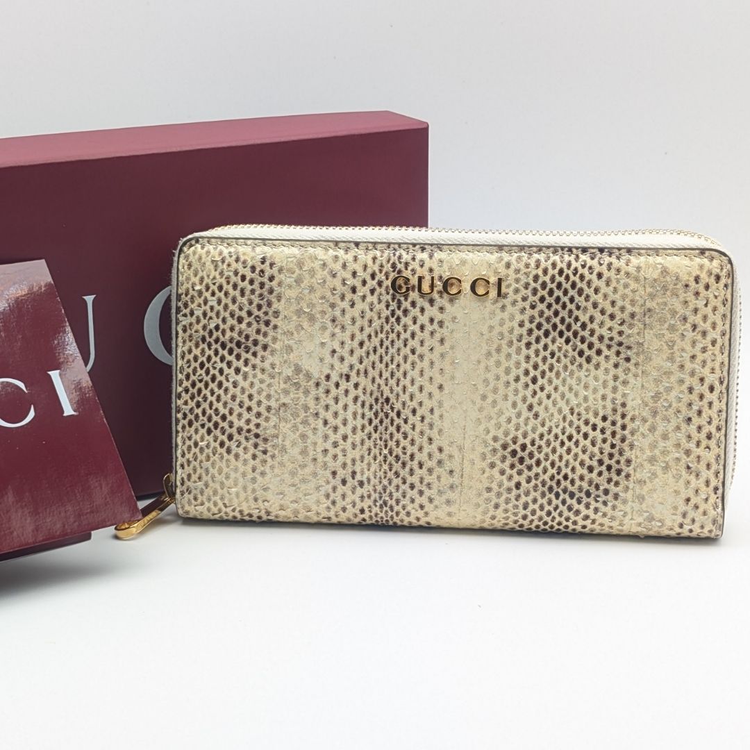 美品 グッチ パイソン スクリプト ロゴ クリーム ラウンドファスナー 長財布 772642