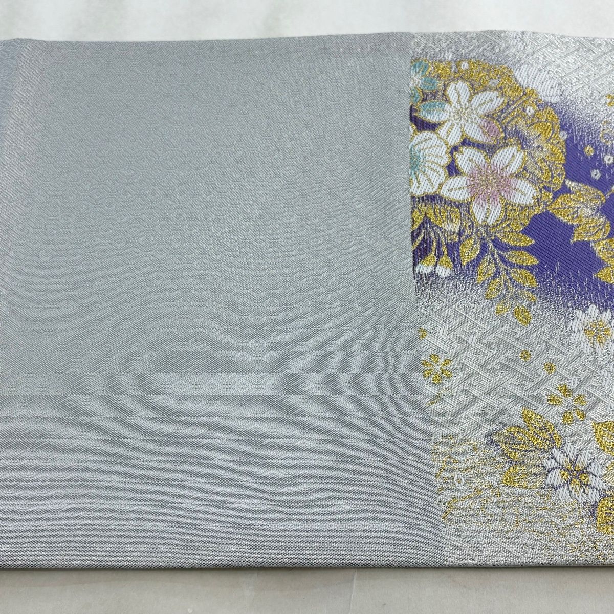 【美品】 袋帯 秀品 やまと 桜 紗綾形 箔 金糸 紫 六通 正絹 【中古】