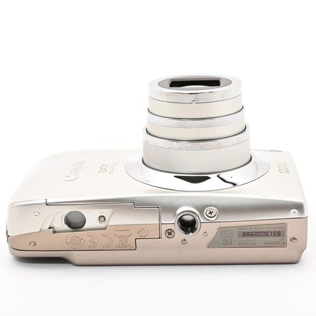 <並品> Canon デジタルカメラ IXY DIGITAL (イクシ) 830 IS シルバー <並品> Canon デジタルカメラ IXY DIGITAL (イクシ) 830 IS シルバー