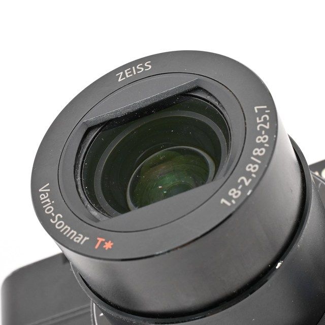 <並品>ソニー SONY DSC-RX100M4 Cyber-shot|ポケットサイズの高性能4K対応カメラ <並品>ソニー SONY DSC-RX100M4 Cyber-shot|ポケットサイズの高性能4K対応カメラ