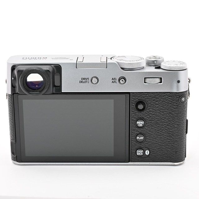 ＜並品＞ 富士フイルム FUJIFILM X100VI　シルバー