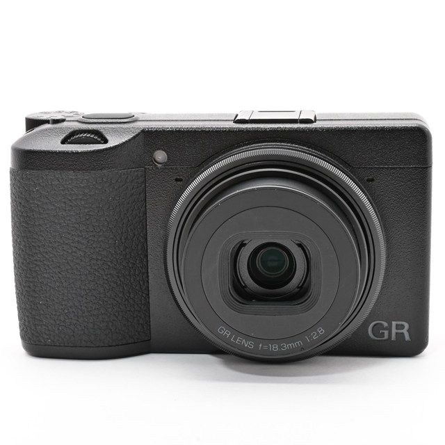 良品＞ RICOH GR III｜高級コンパクトデジタルカメラ｜シャッター数