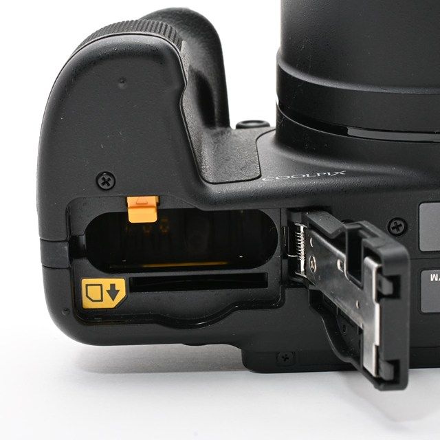 ＜並品＞ Nikon デジタルカメラ P600