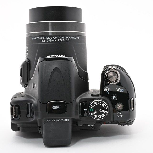 ＜並品＞ Nikon デジタルカメラ P600