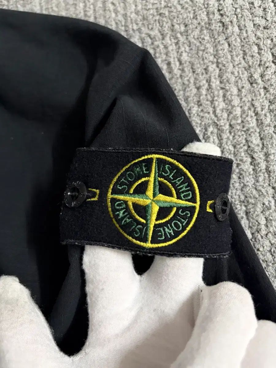 (状態良し XL) STONE ISLAND ストーンアイランド アノラック ジップアップ ジャケット (状態良し XL) STONE ISLAND ストーンアイランド アノラック ジップアップ ジャケット