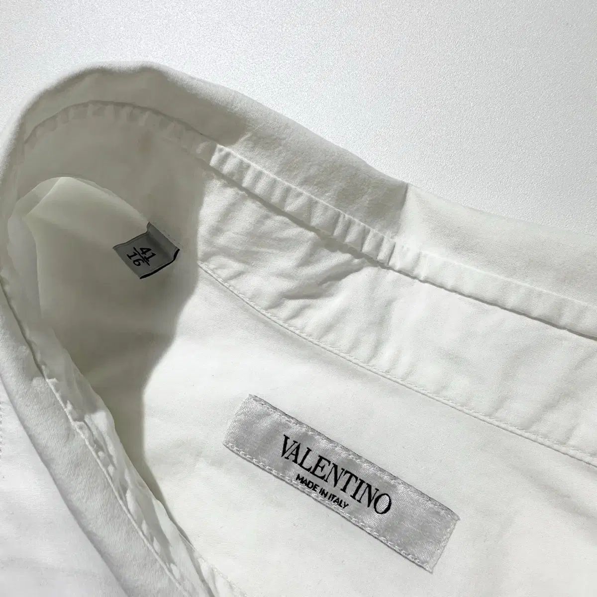 XL Valentino VLTN ロゴ シャツ