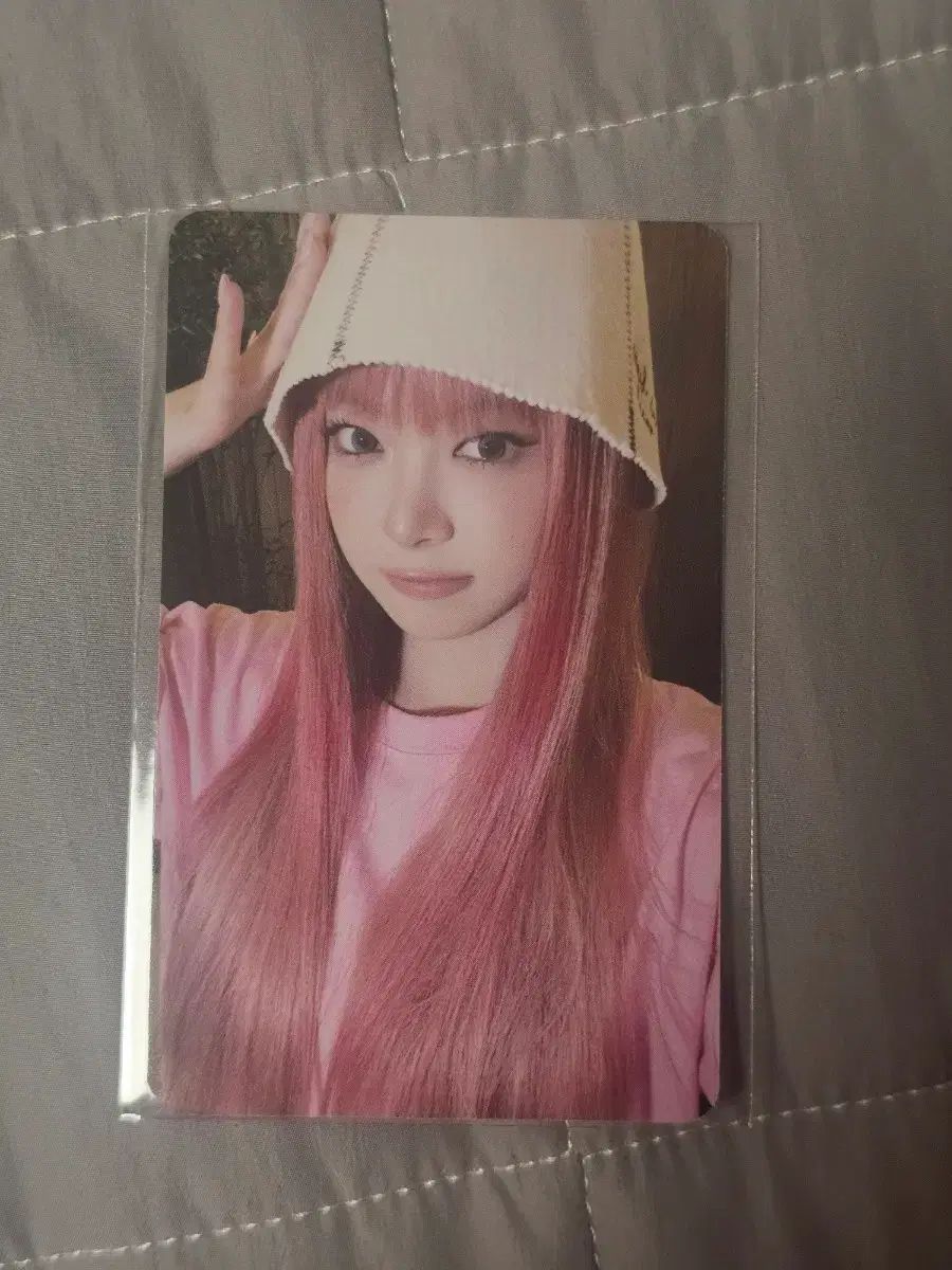 LE SSERAFIM（ルセラフィム・ルセラ） ホン・ウンチェ（HONG EUNCHAE