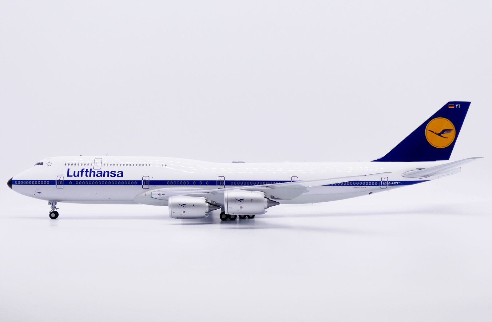 Jcwings ルフトハンザ 747-8 D-ABYT 1/200 XX20454
