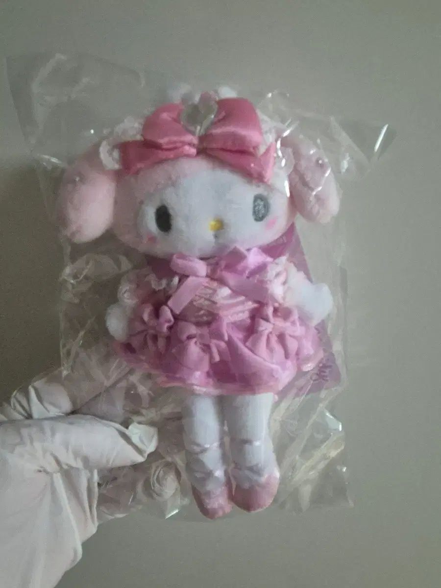 サンリオ マイメロディ バニー バレリーナ ぬいぐるみ です。