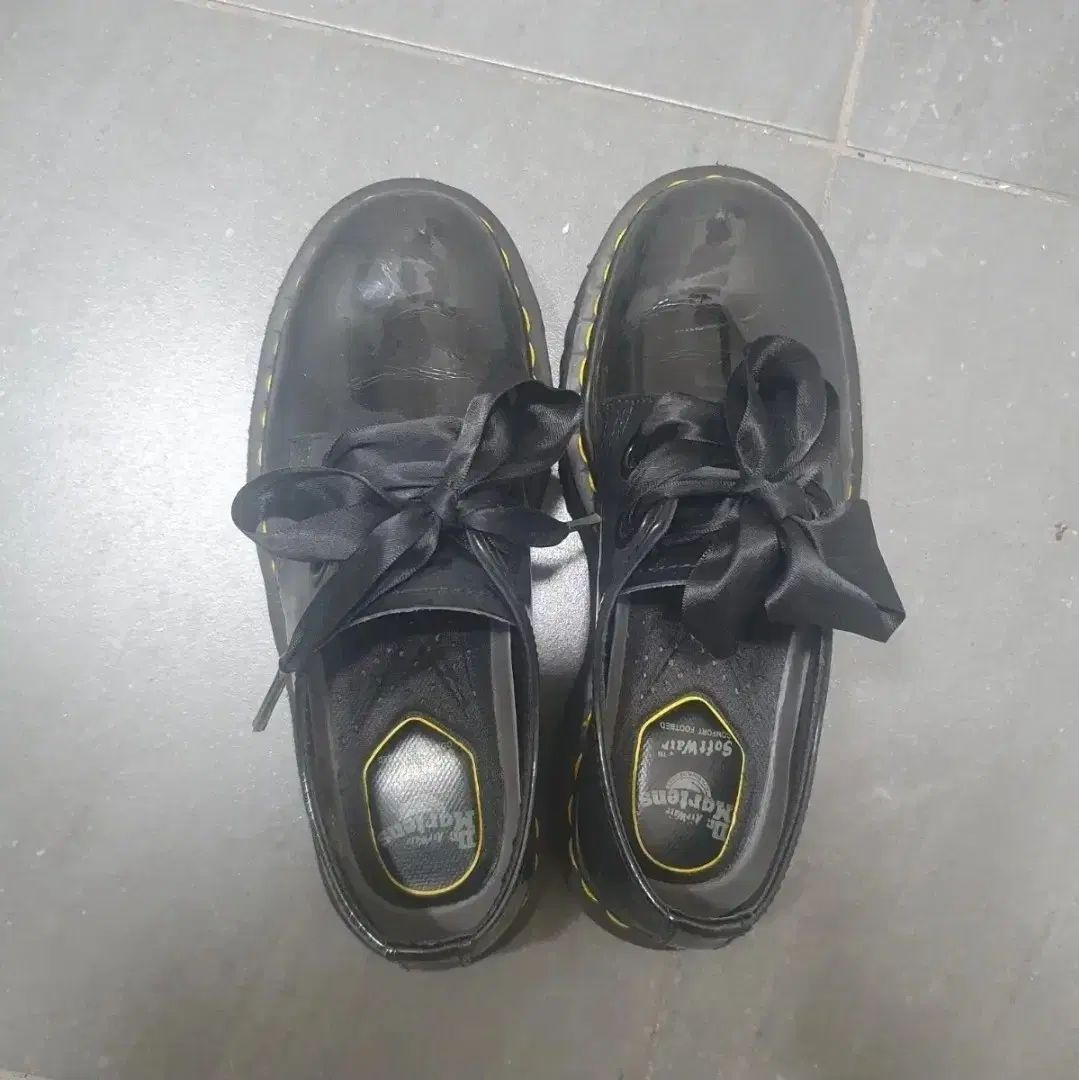 DR. MARTENS ドクターマーチン ホール パテント uk4 (光沢 230mm)